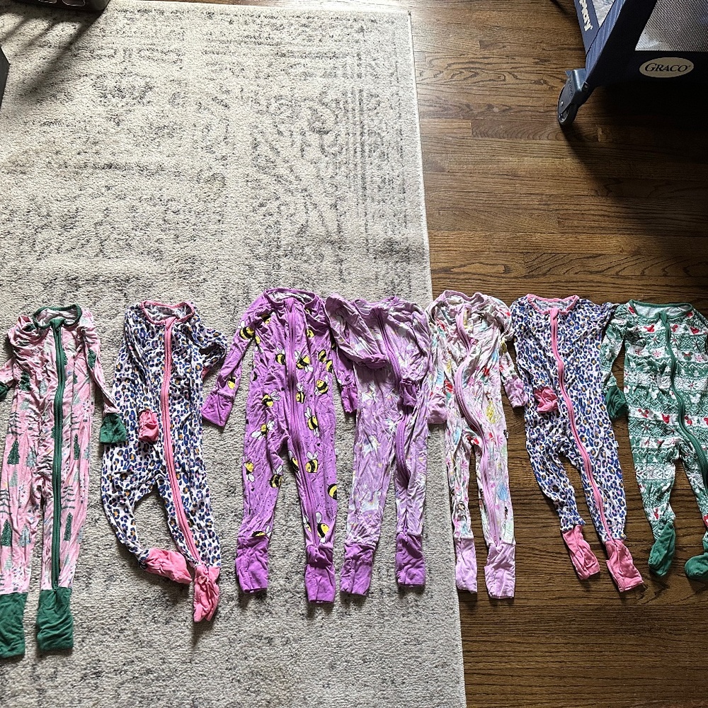 Little sleepies 18-24 month bundle